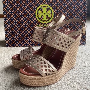 TORY BURCH Leather Printed Espadrille Sandals